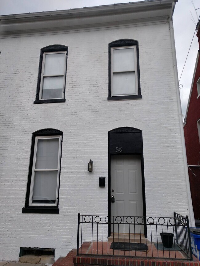 Foto del edificio - 54 E Baltimore St