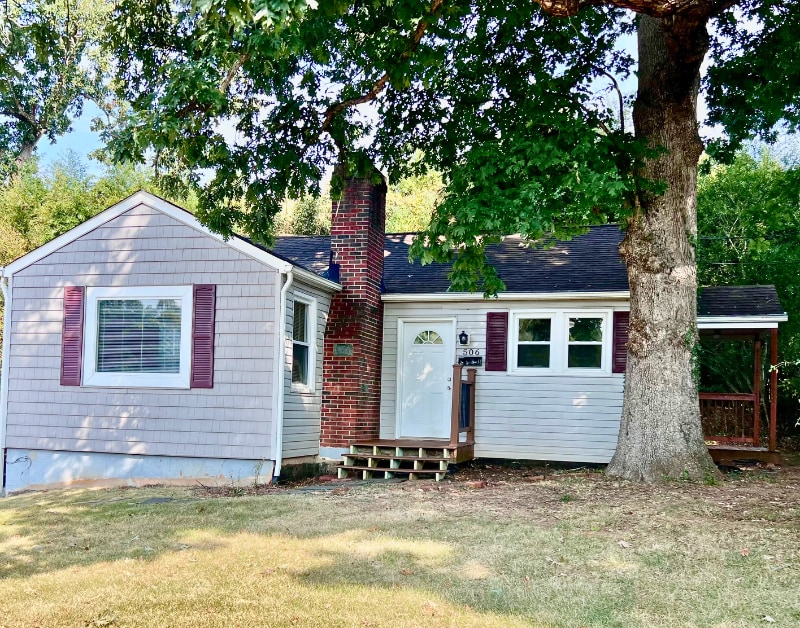 Primary Photo - 506 Thomas Rd
