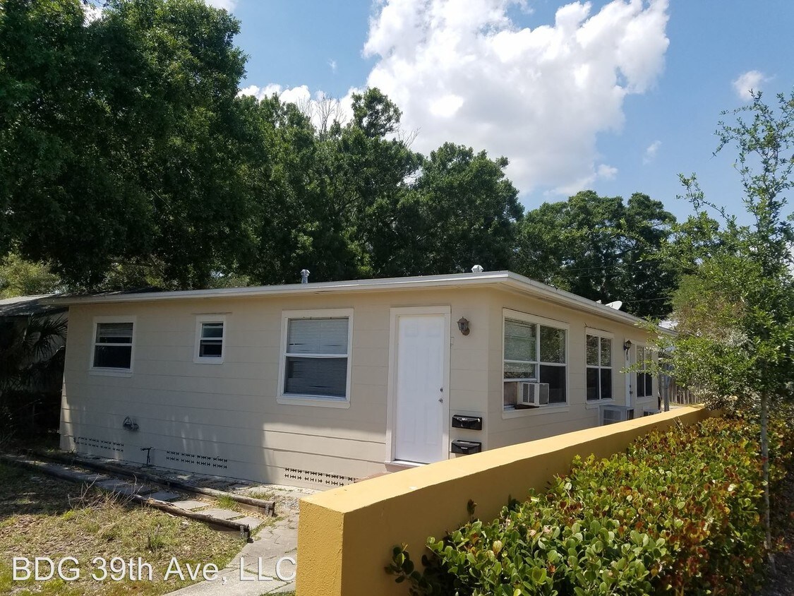 Foto principal - 427 39th Ave N