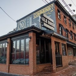 5 restaurants within two blocks - 1226 Washington St