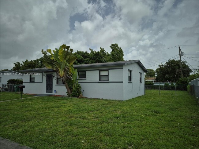 Building Photo - 11521 SW 138th St