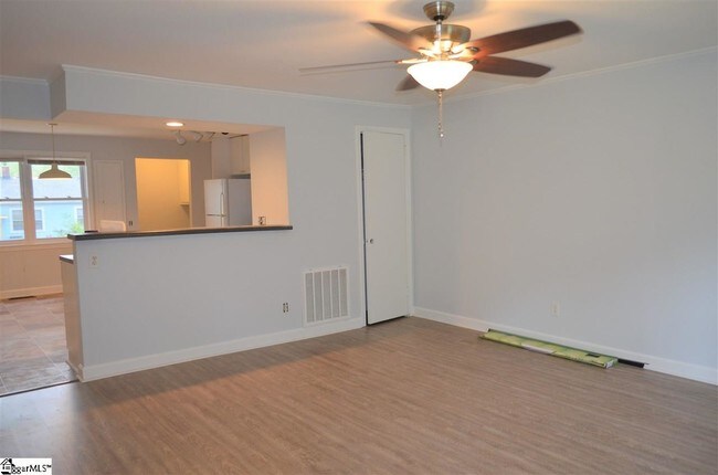 Building Photo - 104 Pleasant Dr