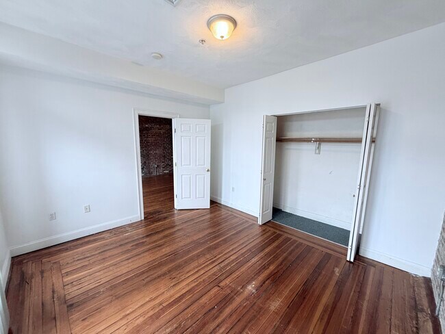 Foto del edificio - 173 Winnisimmet St