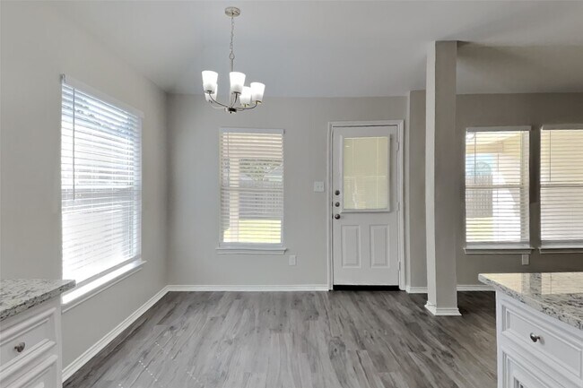 Building Photo - 3707 Cane Lake Dr