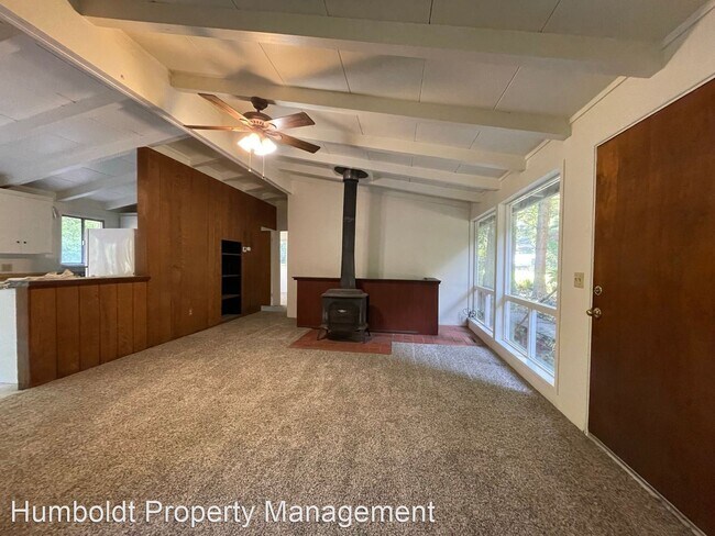 Foto del edificio - 3 br, 1 bath House - 454Redmond Road