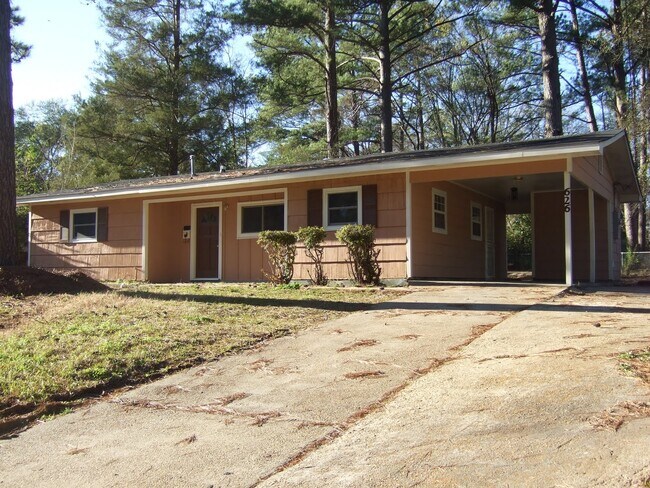 Foto del edificio - 626 Meadowview Dr