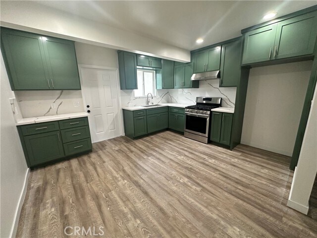 Building Photo - 1318 W 131st St