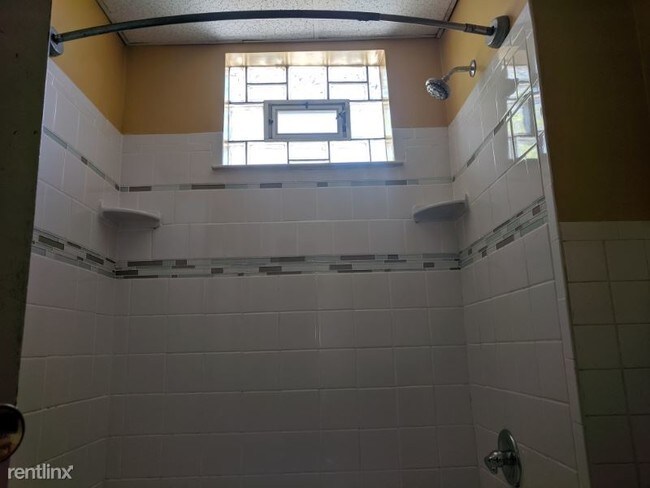 Foto del edificio - 3 br, 1.5 bath House - 7134 Vandike St