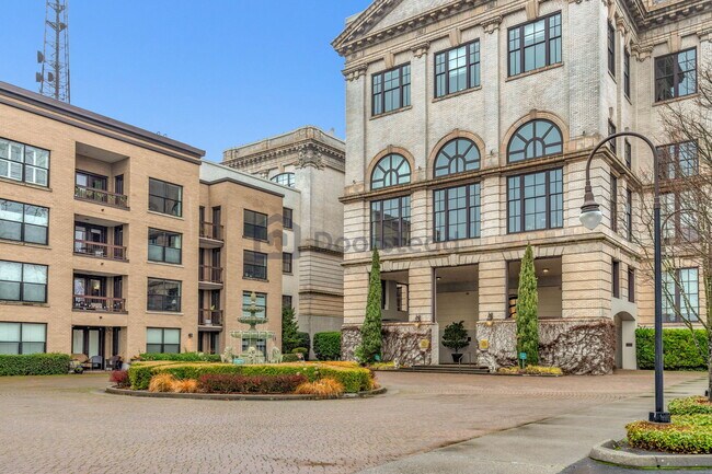 Building Photo - 201 Galer St