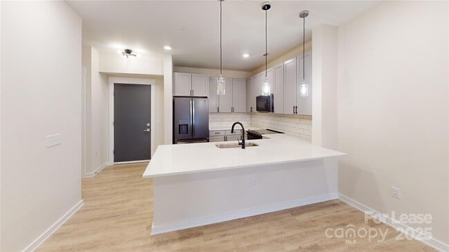 Foto del edificio - 3630 N Davidson St