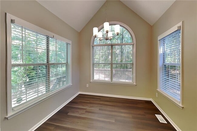 Building Photo - 7290 Hickory Bluff Dr