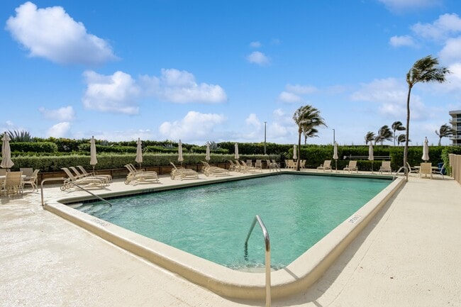 Building Photo - 3200 S Ocean Blvd