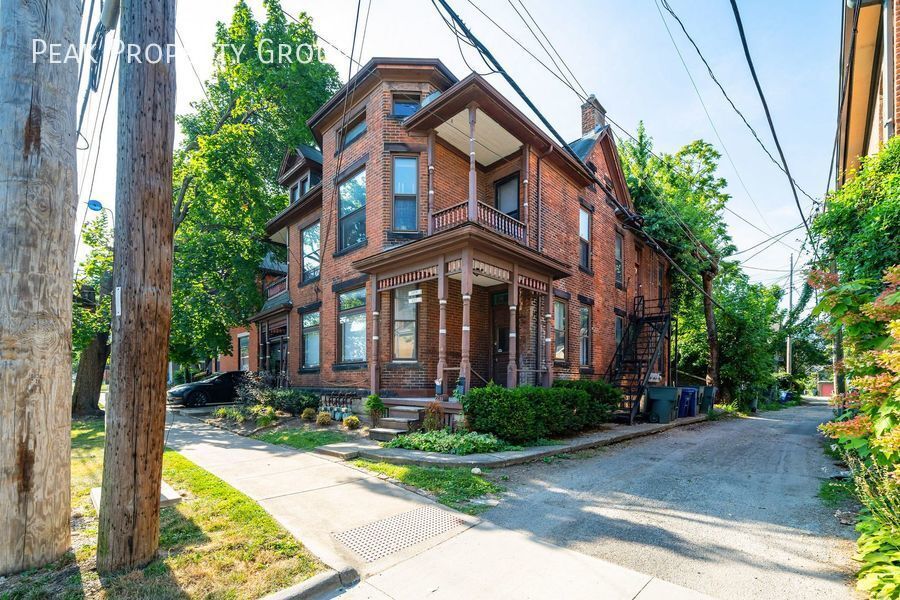Primary Photo - Available Now! Located in the Short North ...