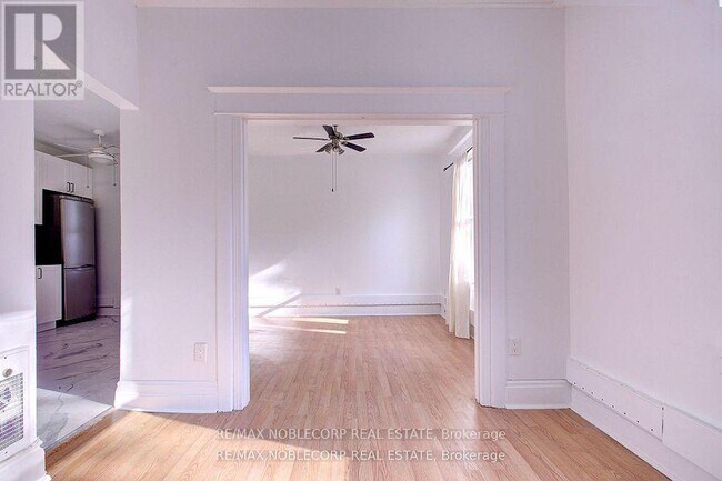 Building Photo - 34 Winchester St