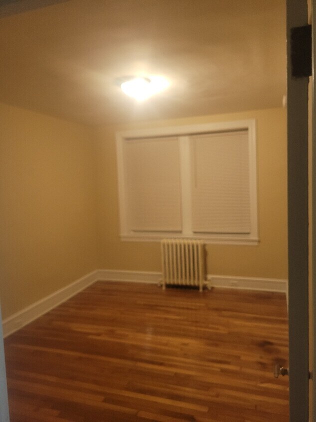 Front bedroom - 7009 McCallum St