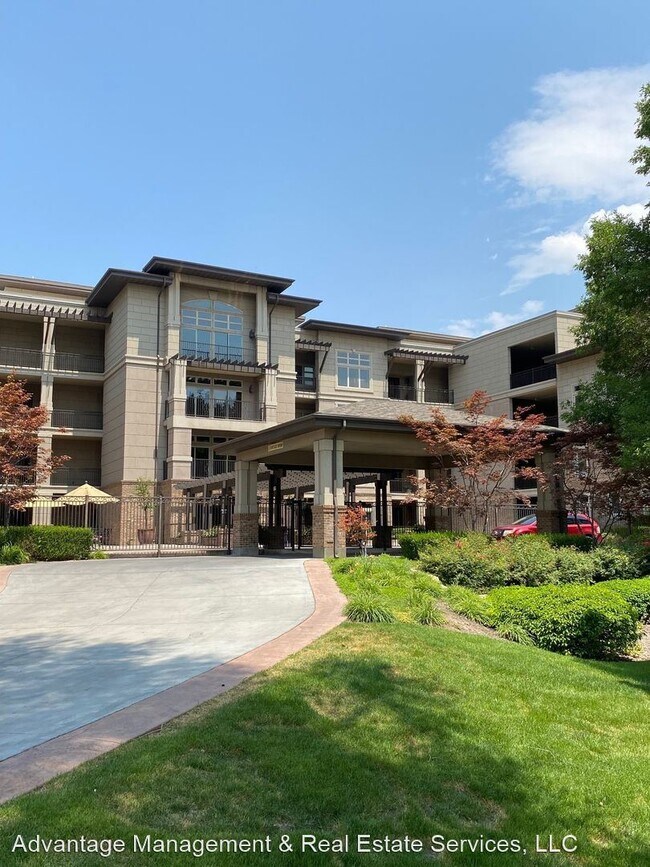 Foto del edificio - 2 br, 2 bath House - 222 W 2280 N  Unit 111