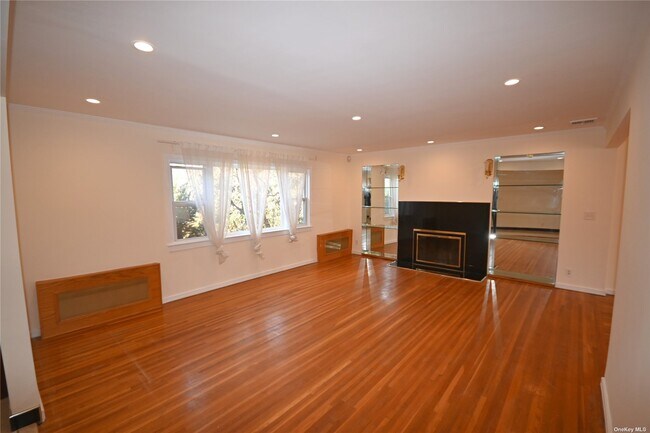 Foto del edificio - 10 Stony Run Rd