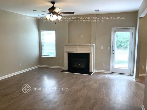Foto del edificio - 4790 Carnegie Ct