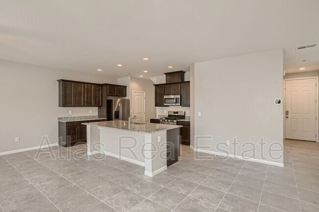 Foto del edificio - 9266 Fire Rose St