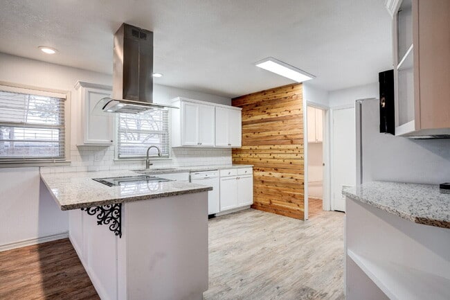 Foto del edificio - 2826 54th St