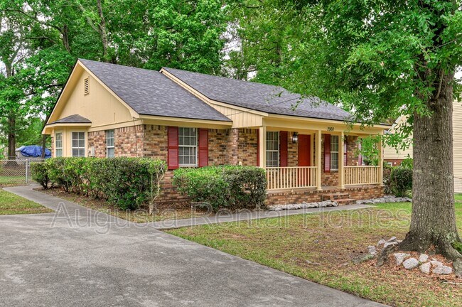 Foto del edificio - 2960 Glenn Hills Dr