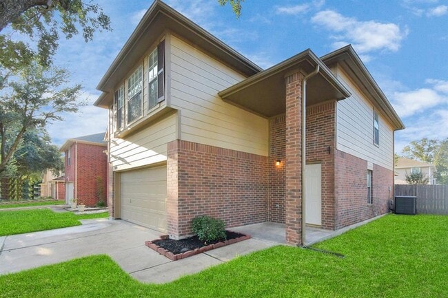 Building Photo - 21631 Sandystone Ln