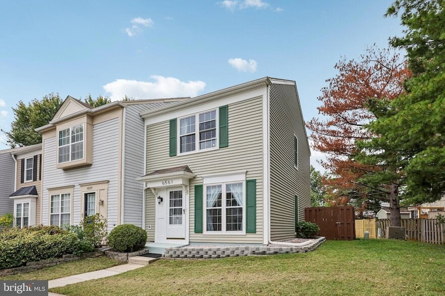 Foto principal - 6561 Old Carriage Ln