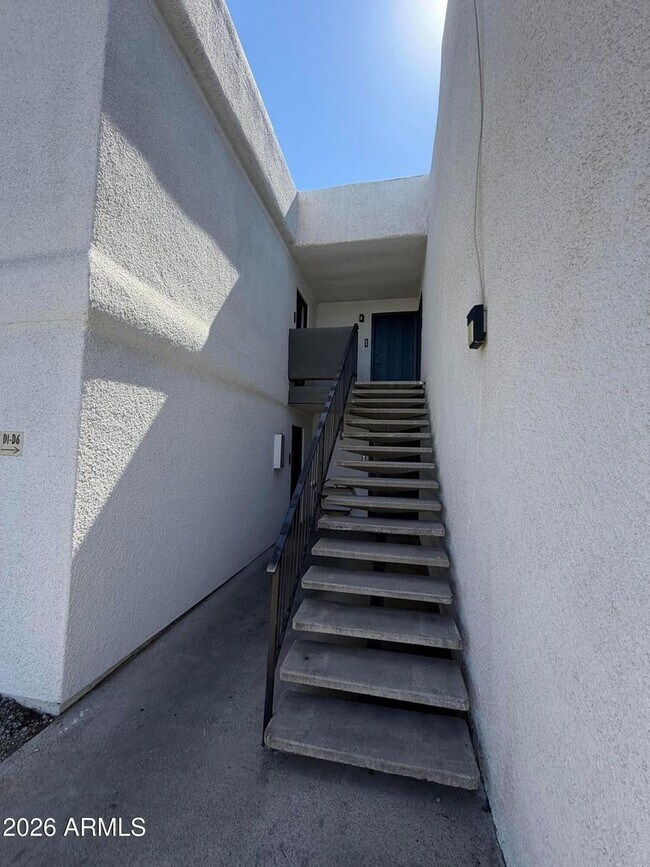Photo - 302 E Monte Vista Rd A4 Apartment