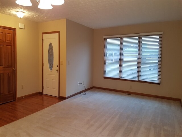 Building Photo - 2630 Alexander Court