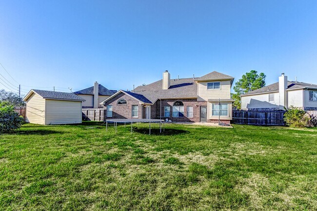 Foto del edificio - Discover the epitome of suburban living in...