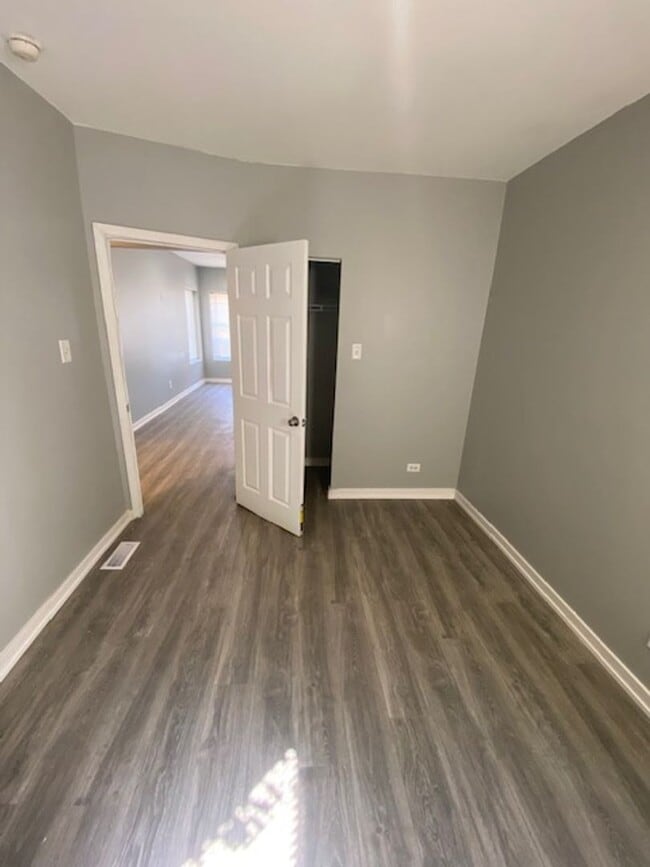 Building Photo - 7314 S University Ave