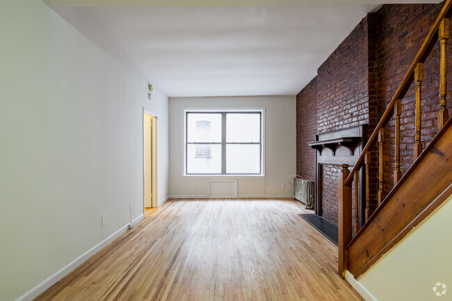 Living Room - 510 West End Avenue