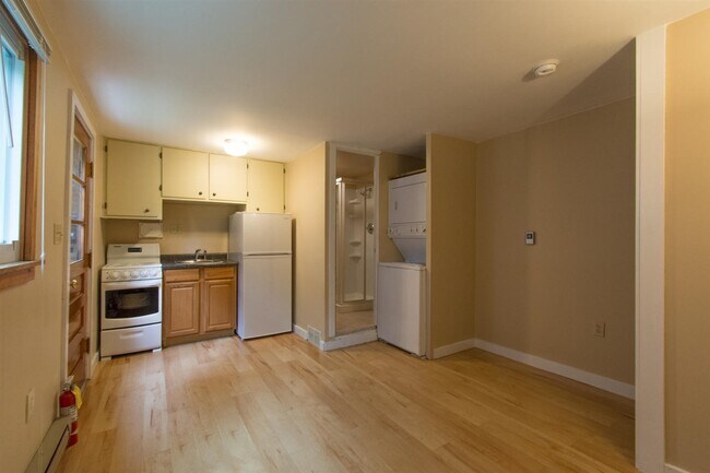 Building Photo - 526 S Woodlawn Ave