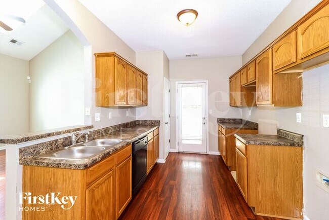 Foto del edificio - 9108 Cinderhill Cove W