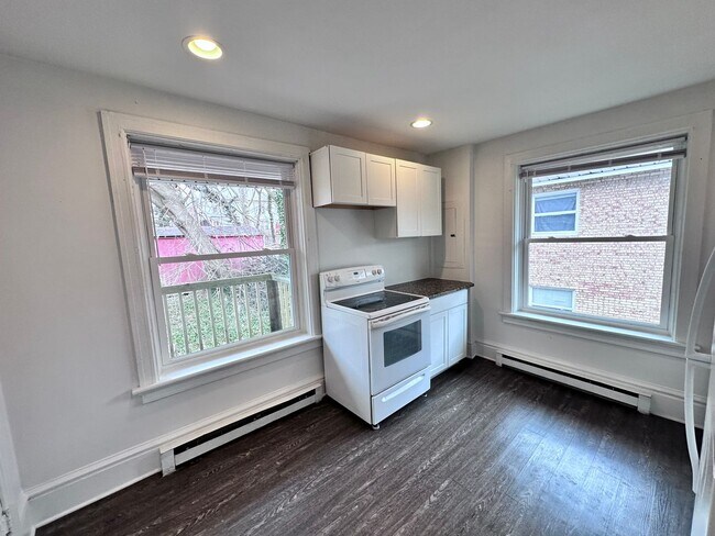 Foto del edificio - 2712 Woodlawn St