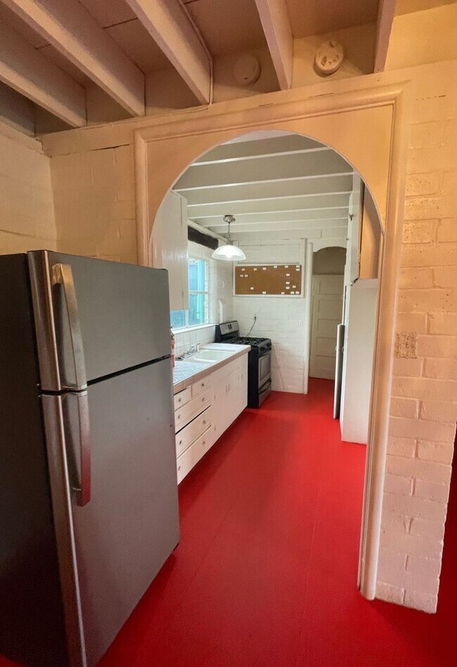 Foto del edificio - 840 E Brown Ave