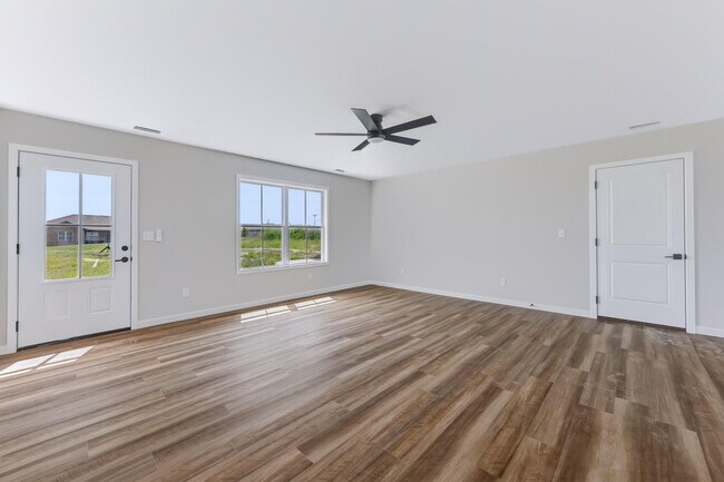 Building Photo - 2159 Lyndell Blvd