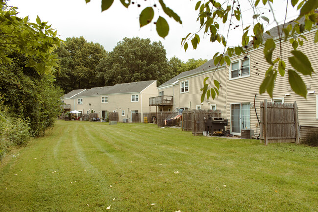 Building Photo - Timbernest Townhomes