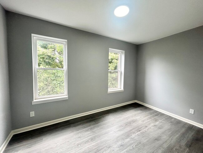 Building Photo - Anika Homes 3 Bedroom