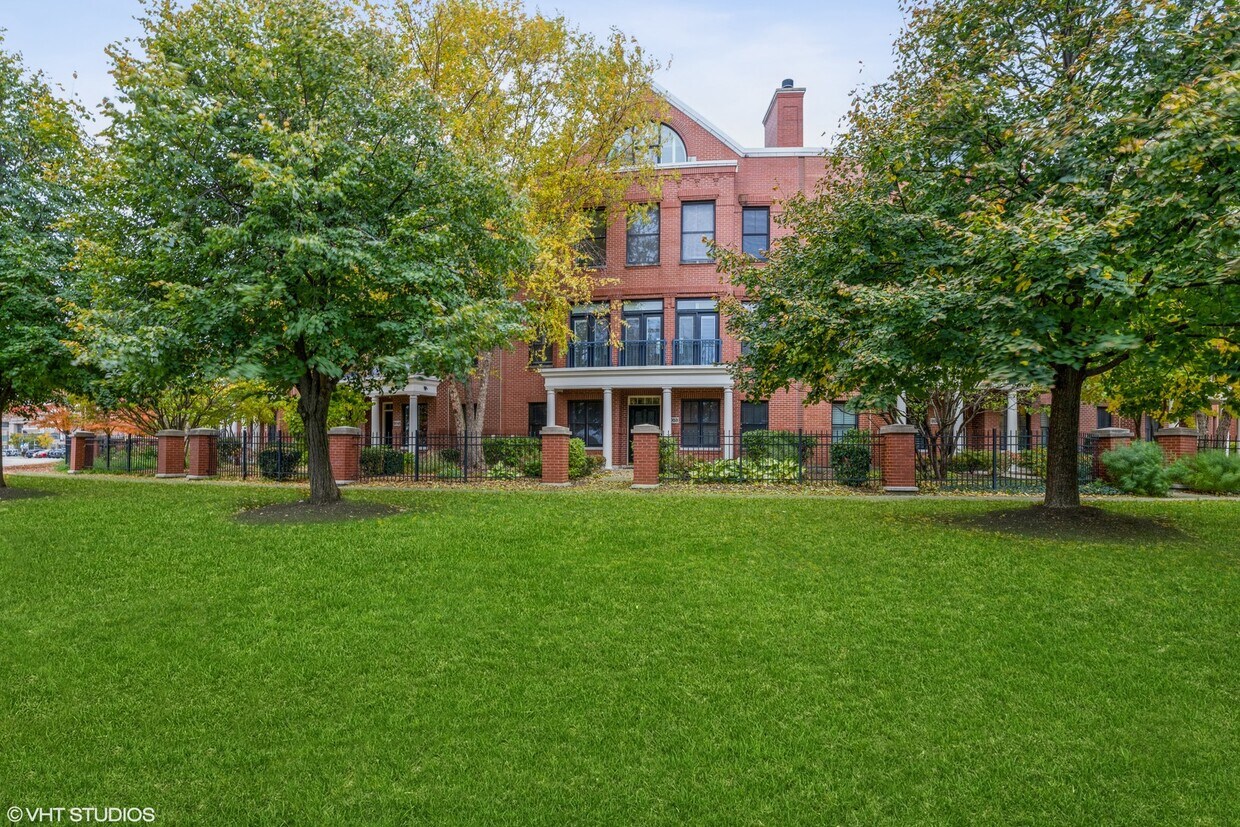 2053 Valor Ct Unit 2053, Glenview, IL 60026 Condo for Rent in