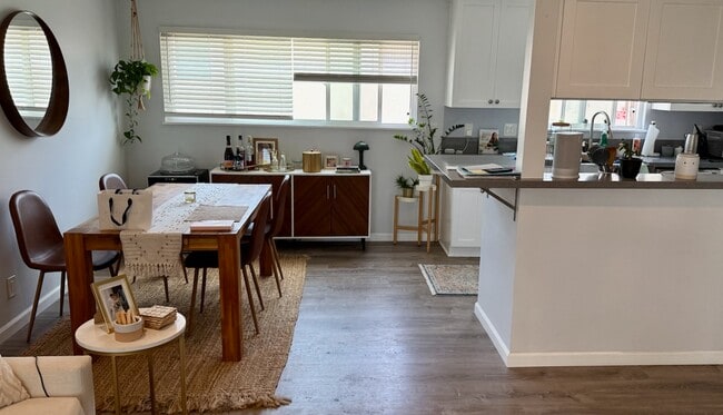 Dining Room - 1000 Highland Ave
