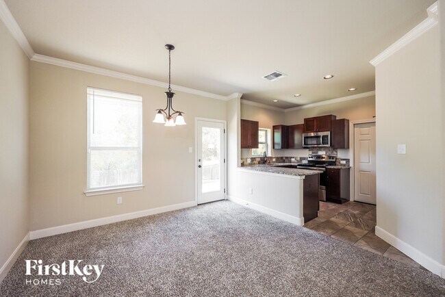 Building Photo - 4015 Anton Dr