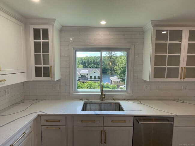 Building Photo - 106 Pinewood Trail