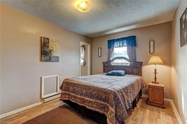 Foto del edificio - 5219 NC Highway 700