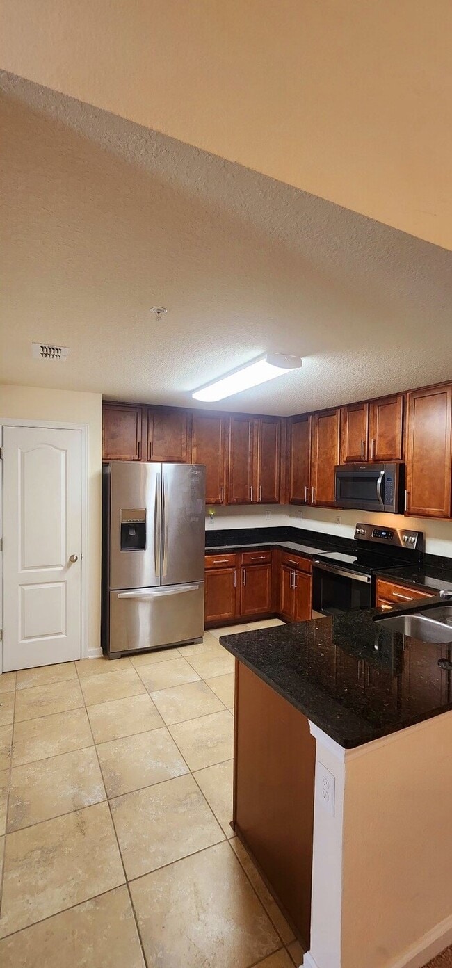 Building Photo - Sebastian Cove off SR 16- Townhome Availab...
