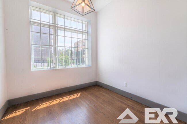 Building Photo - 1611 Sterling Pl
