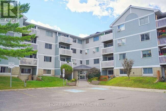 Building Photo - 214-214 Viewmount Dr