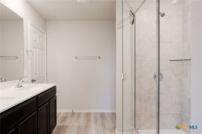 Foto del edificio - 2334 Aylesbury Dr