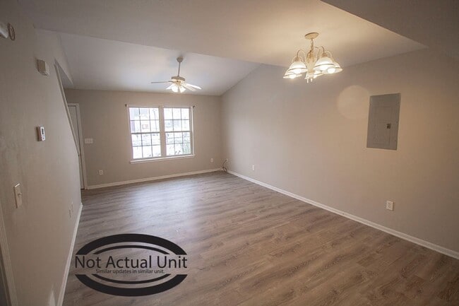 Building Photo - 1604-1606 Citadel Dr.