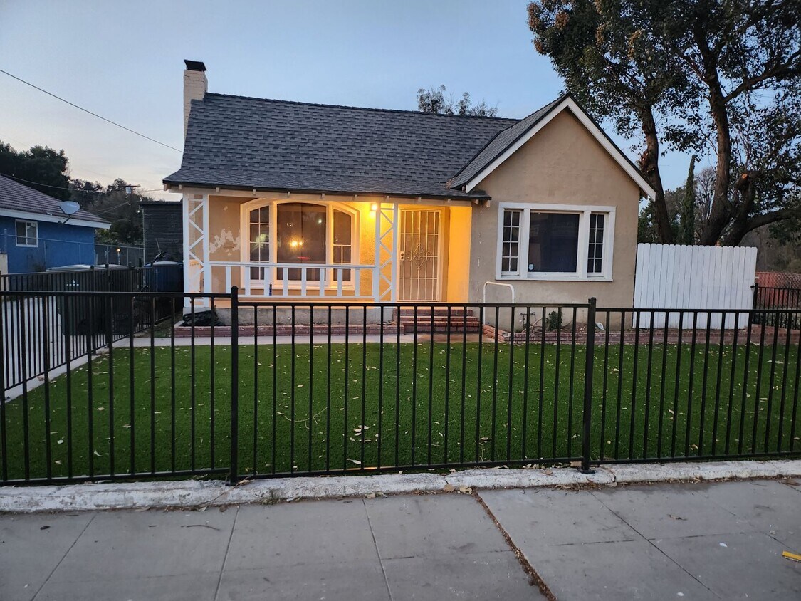 5975 Grand Ave, Riverside, CA 92504 House Rental in Riverside, CA